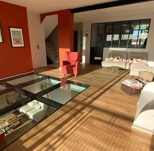 Vue 2 Pas Des Plages 10 Pers 4 Ker Lot Villa